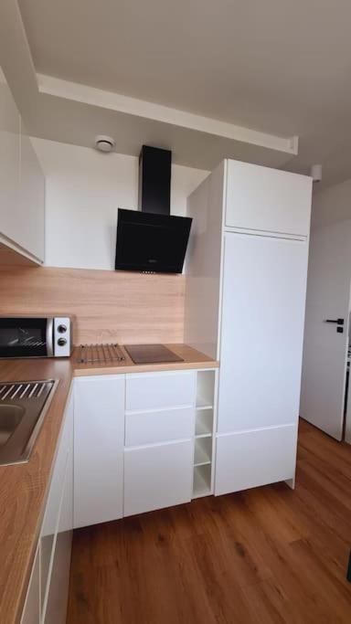 Sloneczny Apartament W Centrum Gdyni 2 Pokojowy Gdynia Exterior foto