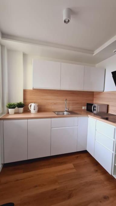 Sloneczny Apartament W Centrum Gdyni 2 Pokojowy Gdynia Exterior foto